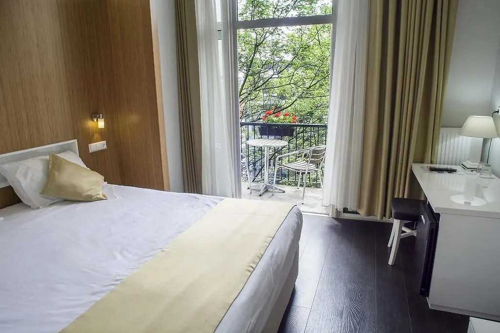 ***  Hotel Larende Amsterdam Netherlands